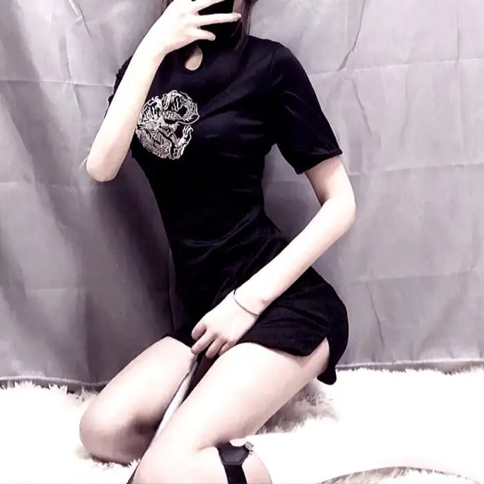 赤裸反击